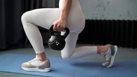 Kettlebell bitumiczny 8 kg REBEL ACTIVE Kettlebell bitumiczny 8 kg REBEL ACTIVE