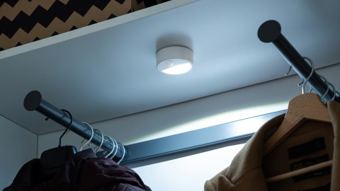Lampka nocna z sensorem ruchu Lampka nocna z sensorem ruchu